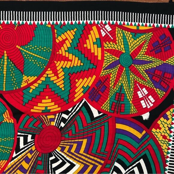 DX 100% Wool Large Maximalist Colorful Geometric Mandala Patterned Shawl, Wrap - Picture 9 of 16